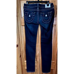 True Religion Dark Wash Jeans Womens Sz28 Dark Wash Big T White Stitching Skinny thumbnail 2