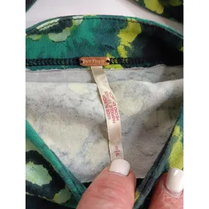 Free People Retro Hippie Green Square Neck Puff Sleeve Bandana Original! Small‎ thumbnail 3