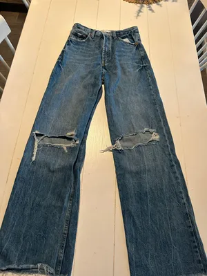 Zara Wide Leg Jeans thumbnail 1