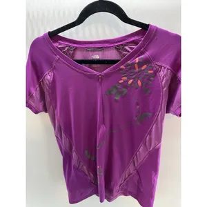 The North Face Purple Ladies Cycling Top Large Small Hole On Shoulder Outdoor‎ thumbnail 3