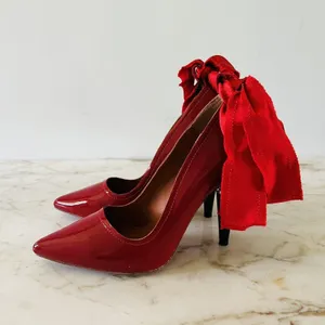2010 LANVIN x H&M Red Patent Leather Ribbon Rhinestone Heel Pumps - EUR 37 /US 6 thumbnail 4
