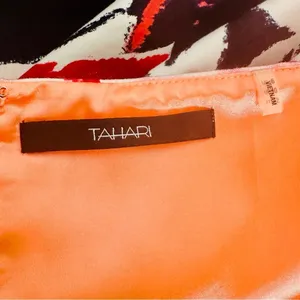 Tahari Floral Teaberry Skirt Size 6 thumbnail 4