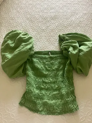 Revolve Green Puff Sleeve Top thumbnail 9