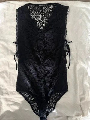 Bershka Black Lace V-Neck Side-Tie Bodysuit thumbnail 2