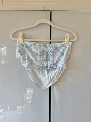 Reformation Dillon Blue and White Top Size XS/0 (Runs Large) - Like New thumbnail 5