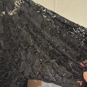 Bibi black lace top size m‎ Size M thumbnail 6