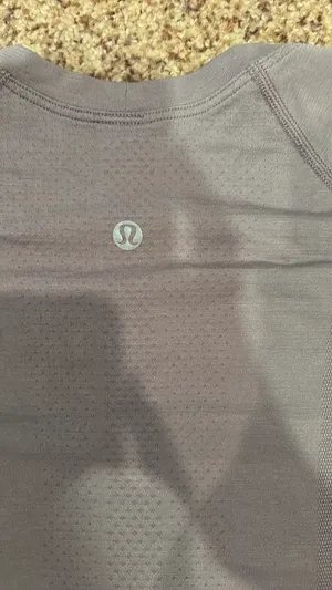 Lululemon shirt thumbnail 2