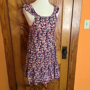 Bright Floral Feminine Ruffled Sun Dress thumbnail 10