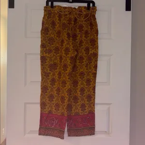 Sundance Vibrant Reef Cargo Capri Pants thumbnail 7