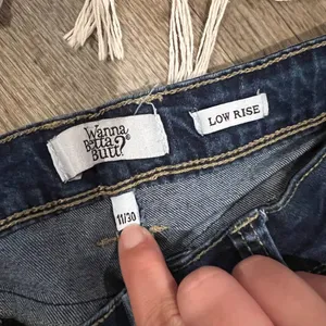 Wanna betta butt low rise wide leg‎ jeans 30 Blue thumbnail 6
