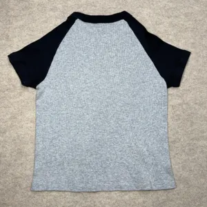 Brandy Melville Top Bundle Green Waffle Knit Long Sleeve Gray Raglan Tee Cotton‎ thumbnail 3