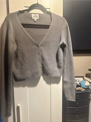 Pink Rose Gray Cropped Button Cardi $45 MSRP thumbnail 2