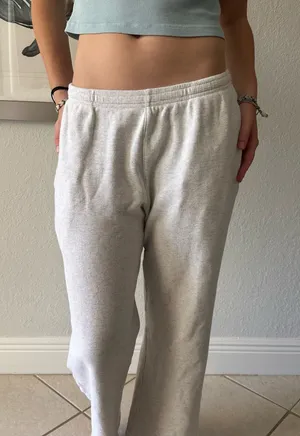 Brandy Melville Sweatpants thumbnail 1