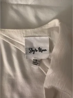 Sky to Moon Top White thumbnail 2