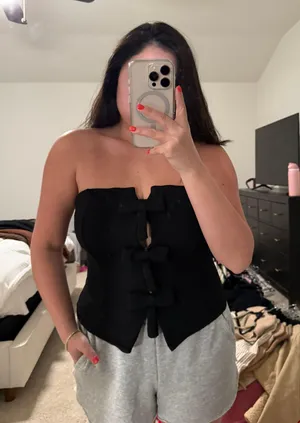 Black Bow Strapless Top Size M thumbnail 1