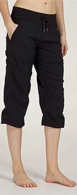 lululemon athletica Black‎ Studio Crop Capri Pants 10 thumbnail 1