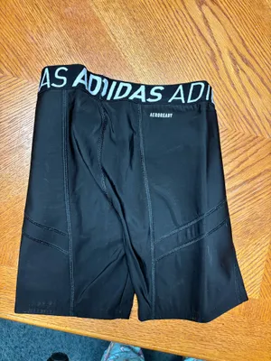 Adidas Padded Women’s Softball Sliding Shorts size S thumbnail 4