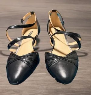 Alex Marie Pumps Womens Size 8M Black Strappy Mary Jane Kitten Heel thumbnail 1