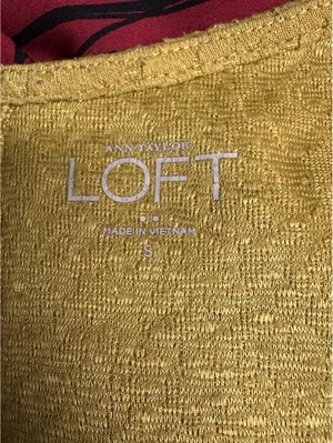 Ann Taylor LOFT textured knit top/blouse Small yellow cap sleeve minimalist thumbnail 8