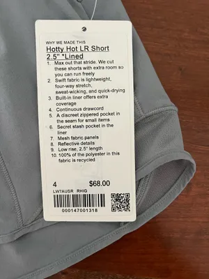 Lululemon Hotty Hot 2.5" Shorts thumbnail 2
