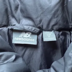 New Balance Women's Puffer Jacket‎ Black Full Zip Stand Collar Quilted Warm thumbnail 9