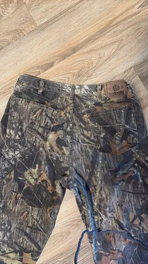 Men’s Camo Wrangler Pants thumbnail 2