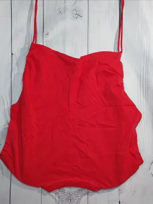 Aritzia’s Wilfred Red Ruched Drawstring Crop Casual Athleisure Minimalist Tee thumbnail 5