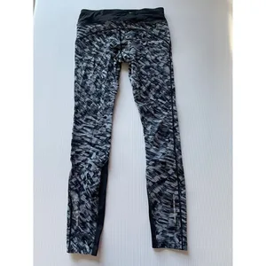 Nike Dri-FIT Grey Camo Print‎ Athletic Leggings Performance Pants Medium thumbnail 6