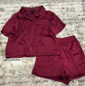 House of Harlow 1960 Luxe Satin Set thumbnail 1