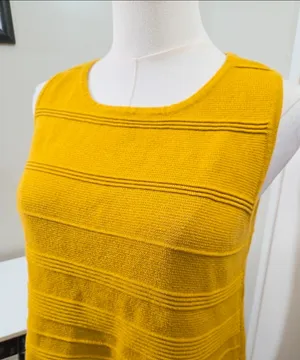 Marla Wynne Sweater Tank (M) thumbnail 4