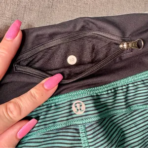 Lululemon Real Quick High Rise Athletic Shorts Simply Radiant Hunter Green Black thumbnail 6
