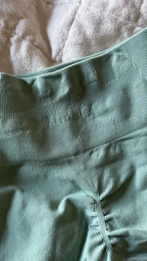 Aurola Amazon Gym Butt Scrunch Shorts thumbnail 3