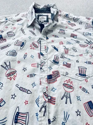 Free Planet Men's M White Patriotic Graphic Button-Up Shirt Short Sleeve USA thumbnail 1