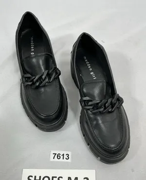 Womans Excellent Madden Girl Hoxxtonn Chunky Platform Chain Loafers 7.5 M Black thumbnail 1