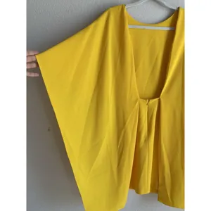 ZARA Women's Open Back Yellow Ruffle Cape‎ Mini Dress Size Small Modest thumbnail 9
