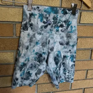 Lululemon Align High-Rise Biker Short 8” Kaleidofloral Multi Nulu Size 2 thumbnail 4