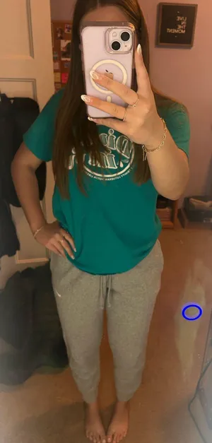 Nike Sweatpants thumbnail 1