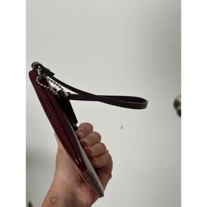 Coach Wristlet Patent Leather F52137 Maroon Burgundy Bow Small Handbag Sherry thumbnail 11