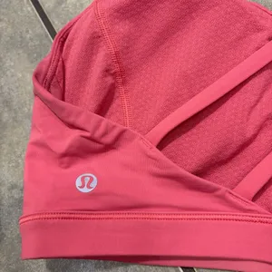 lululemon Free to be Serene Bra Sz 10 Rose Color Outdoor Casual Gym Gorpcore thumbnail 5