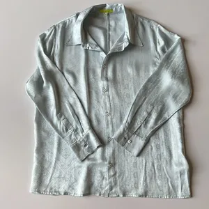 Revolve - Tell Your Friends Long Sleeve Shirt in Yvette Print 100% Silk Size M thumbnail 2