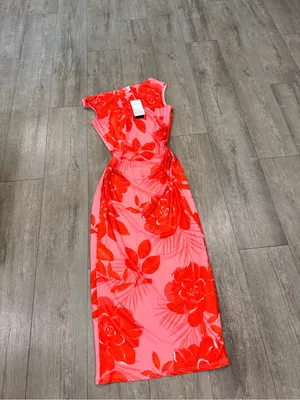 PRETTYGARDEN Red Floral One-Shoulder Maxi Dress thumbnail 5