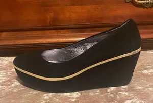 Pilcro & the Letterpress ANTHRO Black Tan Trim 2.75” Wedge Heels $150 VGUC 7 thumbnail 1