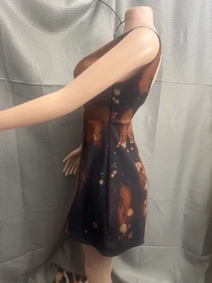 New size medium tide die dress is very stdd thumbnail 3