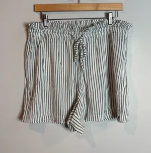 Worthington striped paper bag pull on shorts thumbnail 1