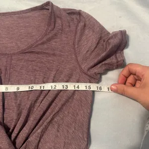 Lululemon t-shirt size 8 thumbnail 2