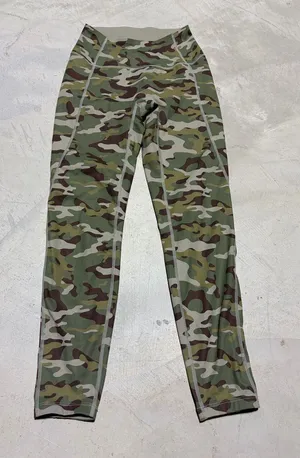 1st phorm Camo Leggings Green activewear thumbnail 1