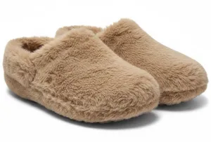 Crocs Classic Unfurgettable Clog in milk chocolate Brown Faux Fur Size 9 Womens thumbnail 1