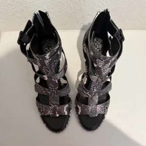 Vince Camuto Frenton Starlight Snake Print Cage Sandals Pewter Gray White 9 thumbnail 3