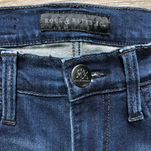 Rock & Republic Kashmiere Mid-Rise Skinny Jeans 6 thumbnail 4
