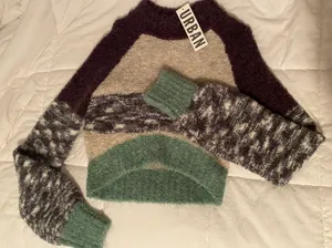 Urban Outfitters Cropped Sweater thumbnail 2